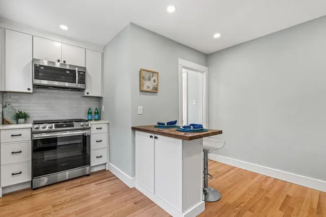 $725,000 | 44-46 Woods Avenue, Unit 44, Somerville, MA 02144