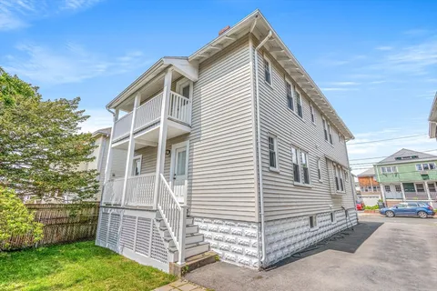 $725,000 | 44-46 Woods Avenue, Unit 44, Somerville, MA 02144