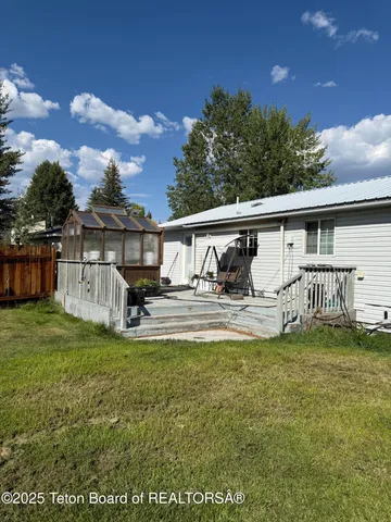 $450,000 | 344 South Shanley Avenue, Pinedale, WY 82941