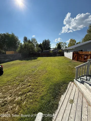 $450,000 | 344 South Shanley Avenue, Pinedale, WY 82941