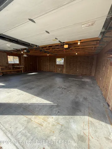 $450,000 | 344 South Shanley Avenue, Pinedale, WY 82941