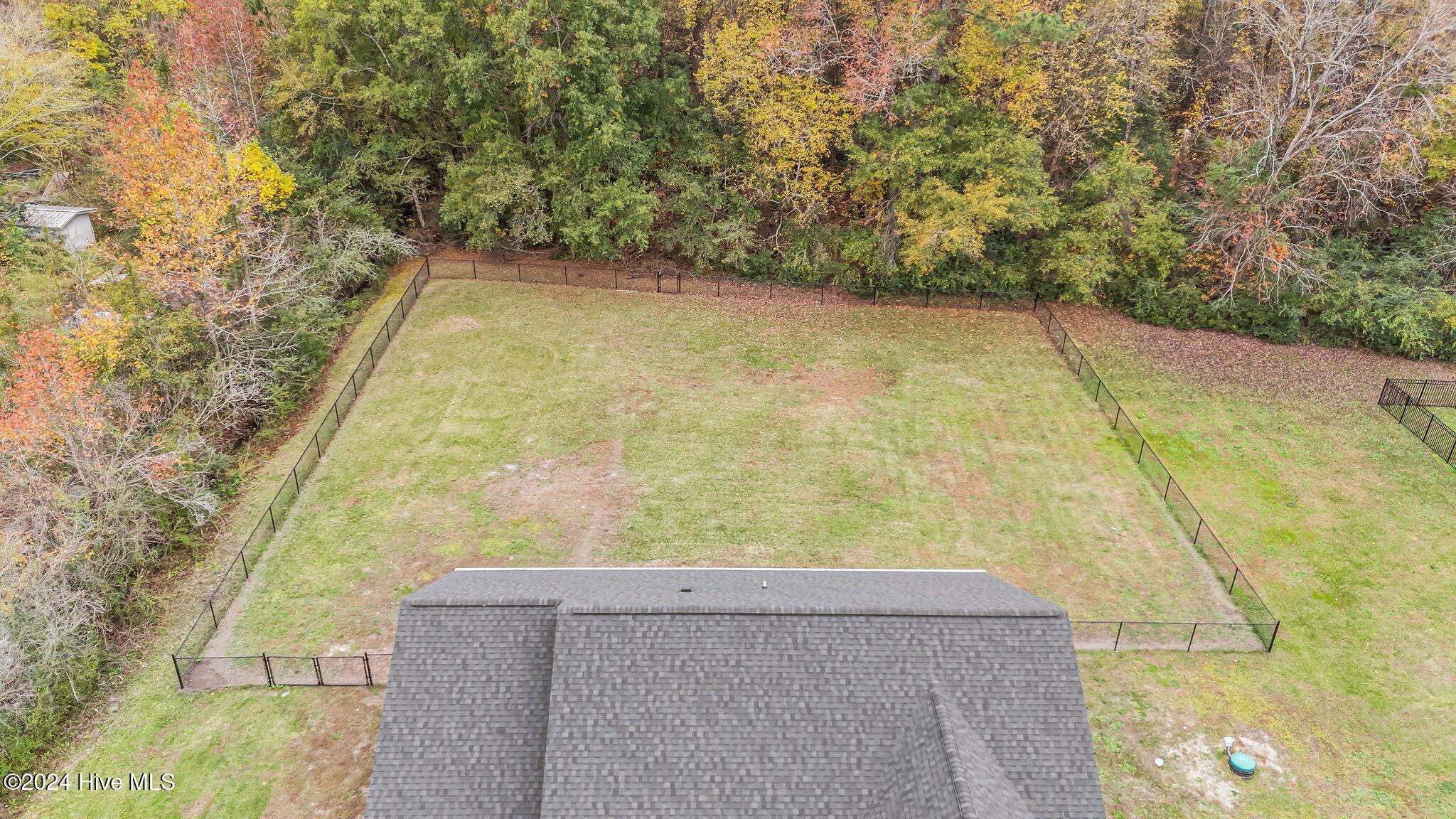 334 Neuse Road New Bern, NC 28560 - Photo 5 of 38 5