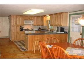 136 Page Road Bow, NH 03304 - Photo 5 of 7