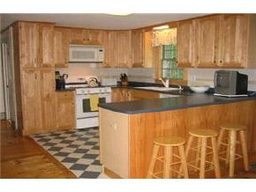 136 Page Road Bow, NH 03304 - Photo 6 of 7