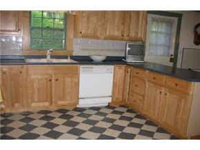 136 Page Road Bow, NH 03304 - Photo 7 of 7