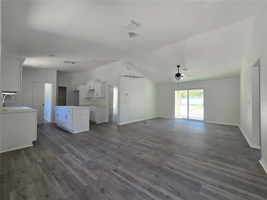 76 Locust Loop Ocala, FL 34472 - Photo 9 of 38 Gallery Image 9