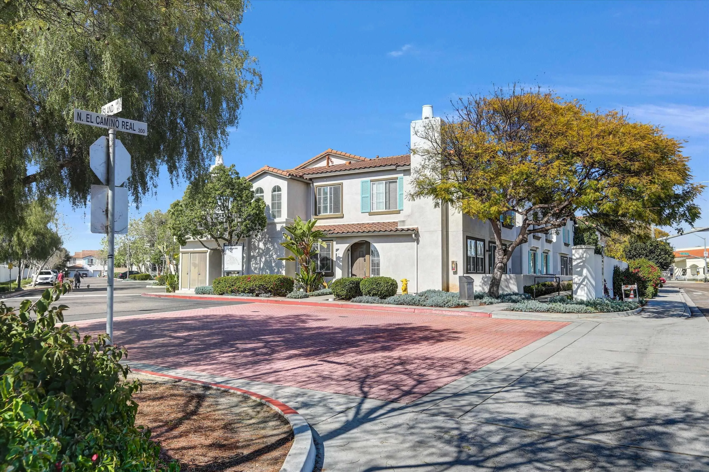 275 Reef Point Way, Unit 2 Oceanside, CA 92058 - Photo 1 of 30 Gallery Image 1