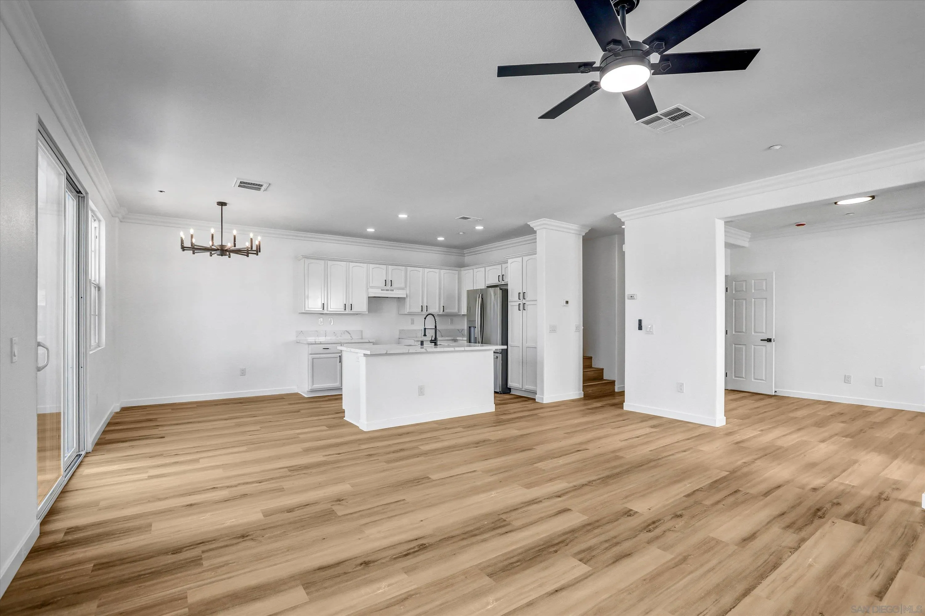 275 Reef Point Way, Unit 2 Oceanside, CA 92058 - Photo 13 of 30 Gallery Image 13