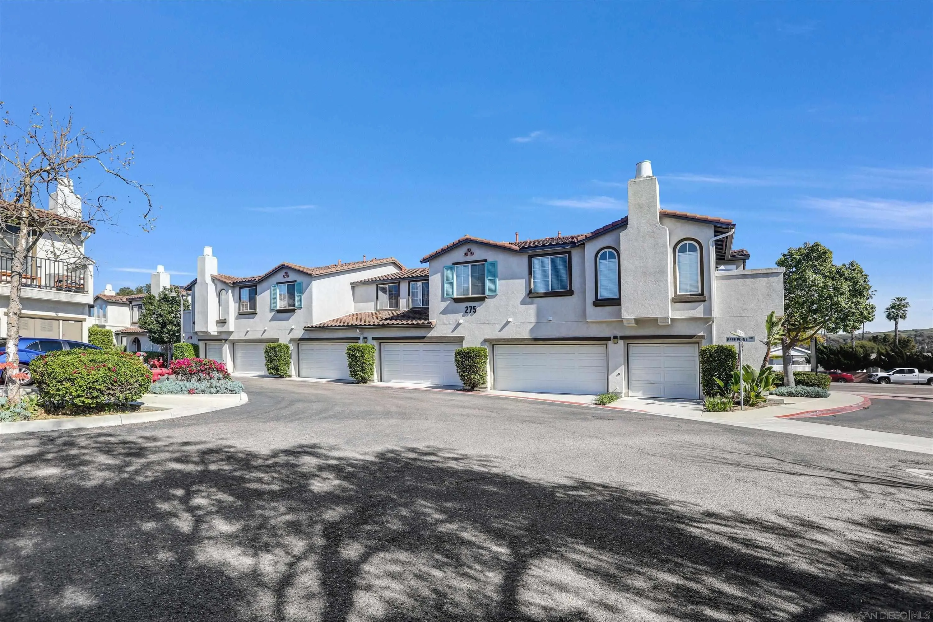 275 Reef Point Way, Unit 2 Oceanside, CA 92058 - Photo 2 of 30 Gallery Image 2