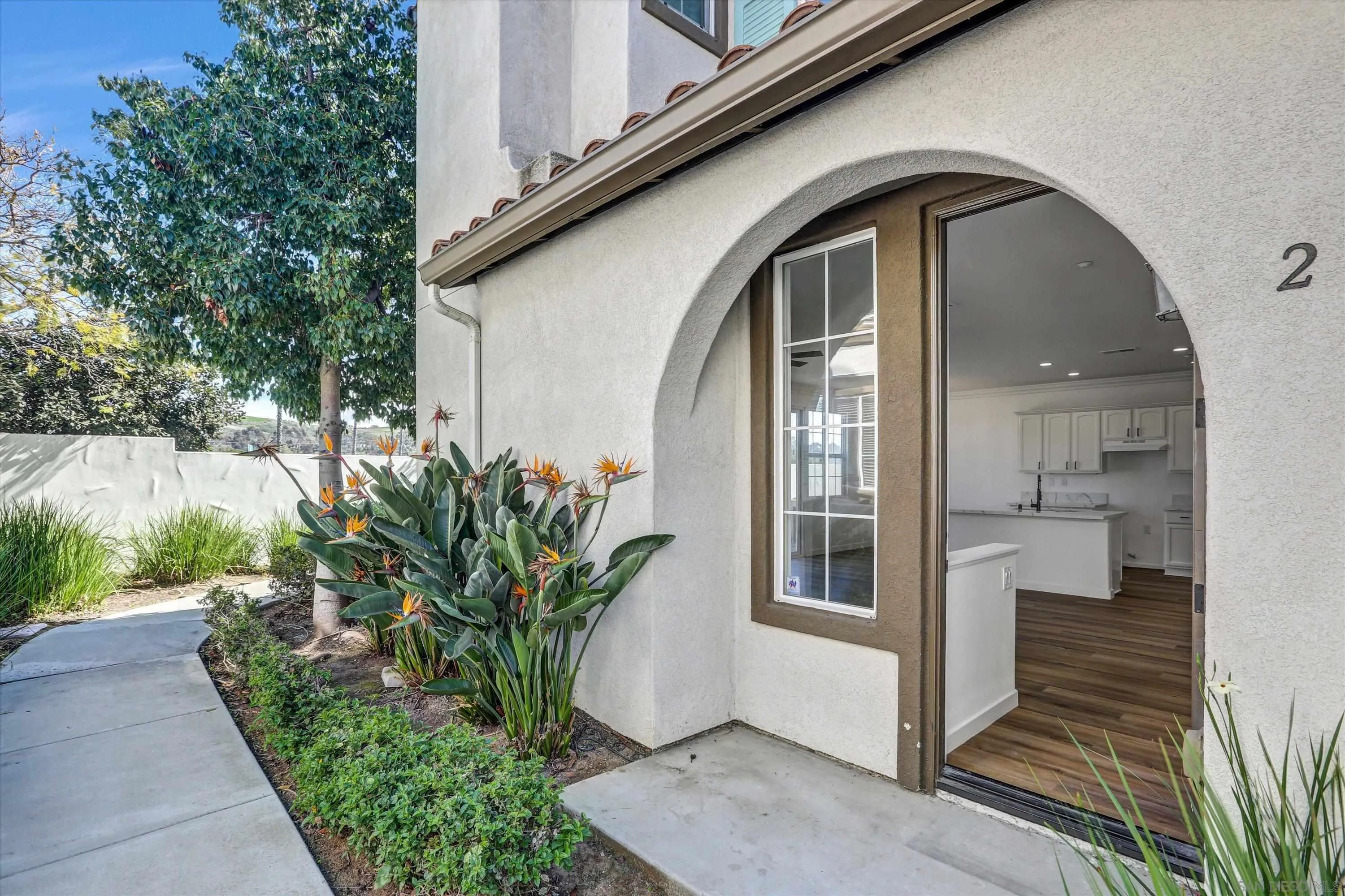 275 Reef Point Way, Unit 2 Oceanside, CA 92058 - Photo 9 of 30 Gallery Image 9