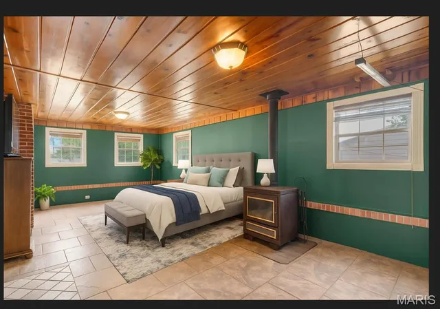 $200,000 | 421 West College Street, Aurora, MO 65605