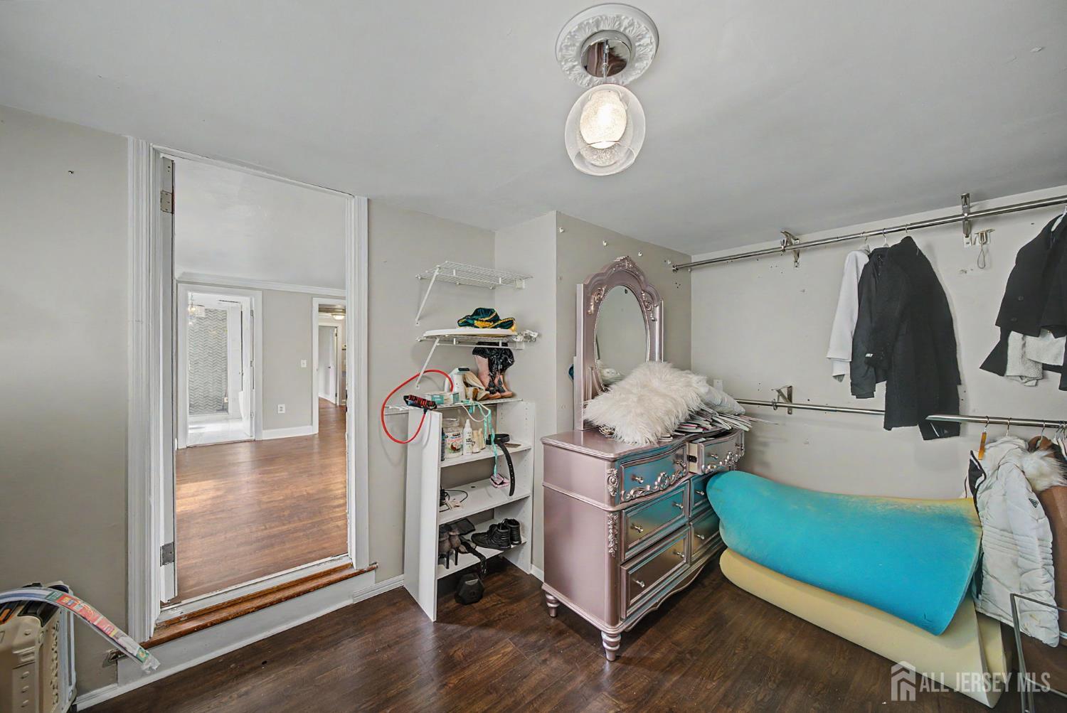 396 New Dover Road Colonia, NJ 07067 - Photo 22 of 52 Gallery Image 22