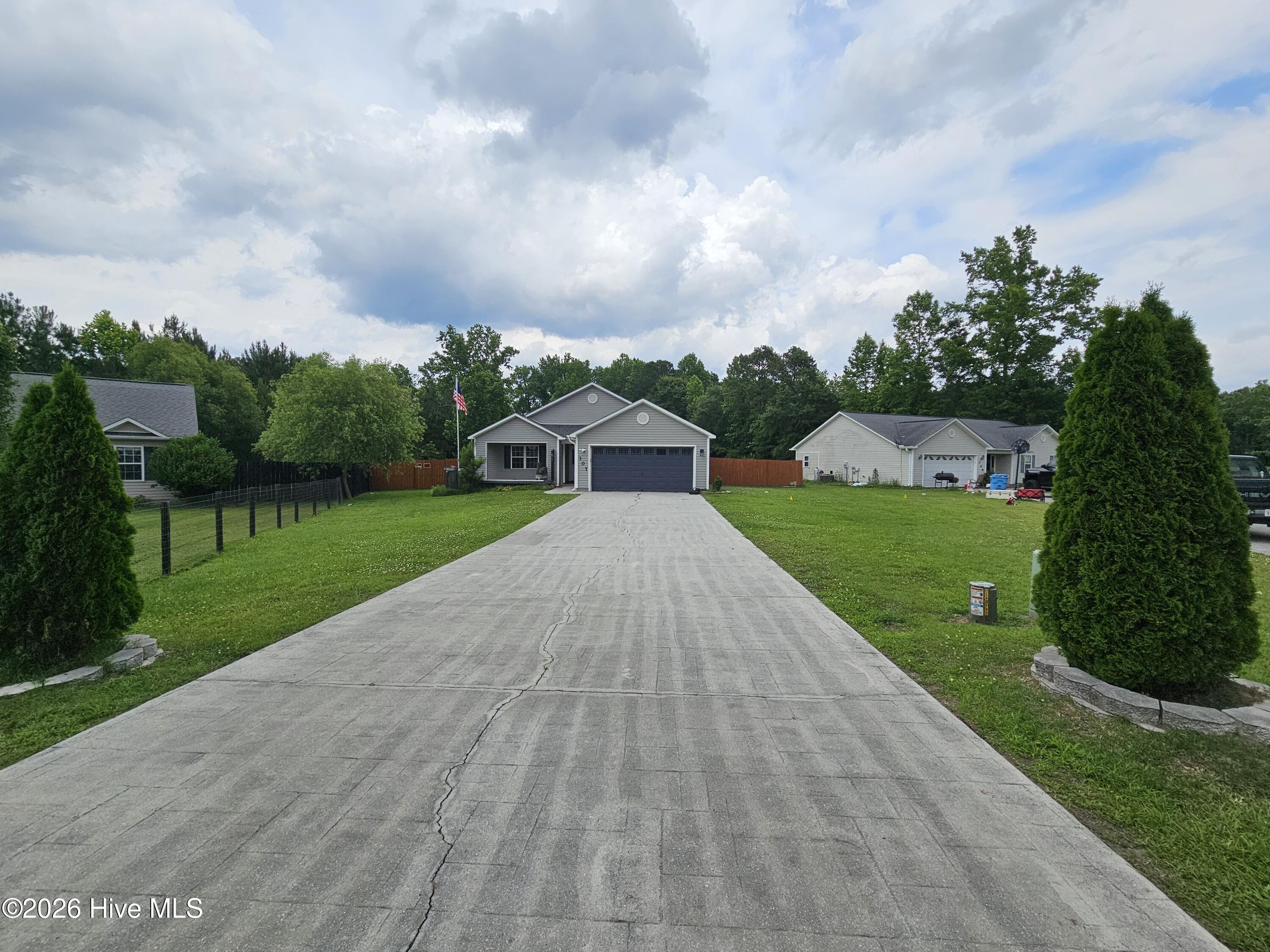 307 Big Tree Lane Chinquapin, NC 28521 - Photo 2 of 16