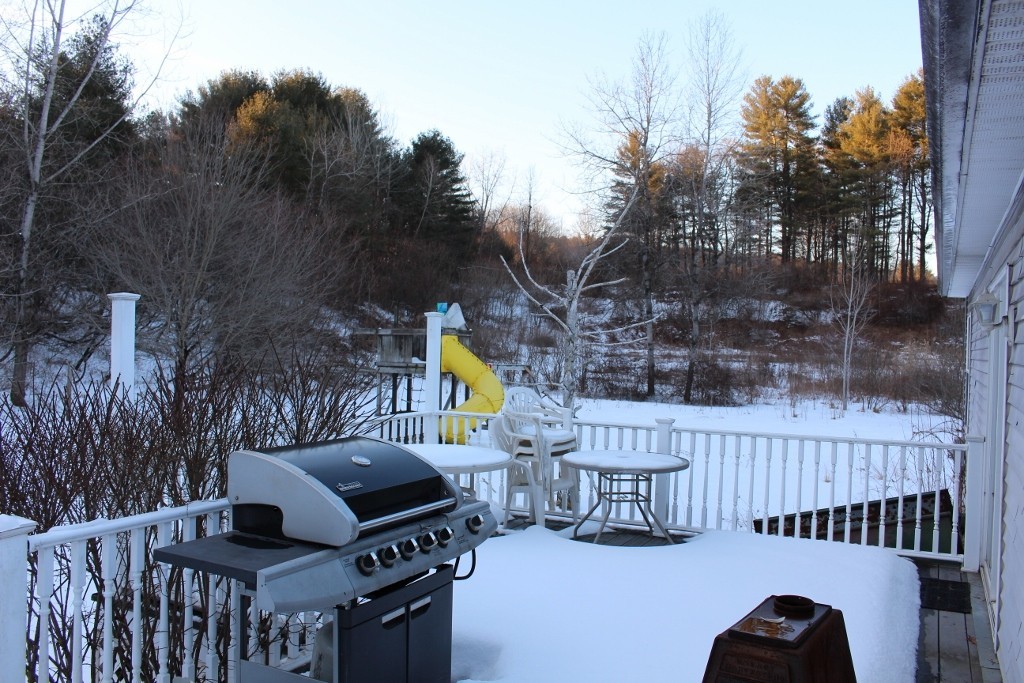 373 Plain Road Greenfield, MA 01301 - Photo 6 of 8