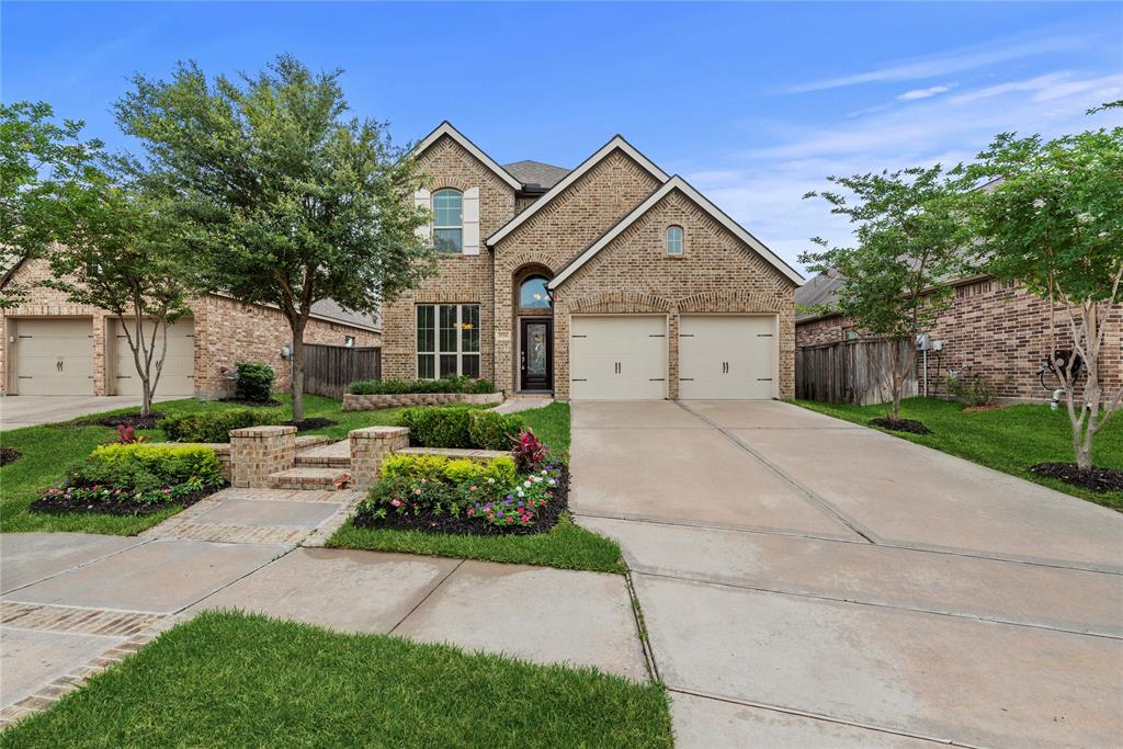 Welcome to 19306 Tapalcomers Dr, charming home in Bridgeland.