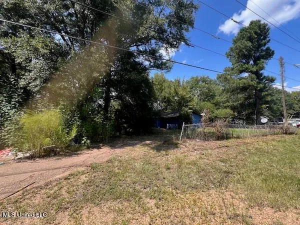 $14,900 | 3913 Highway 51, Canton, MS 39046