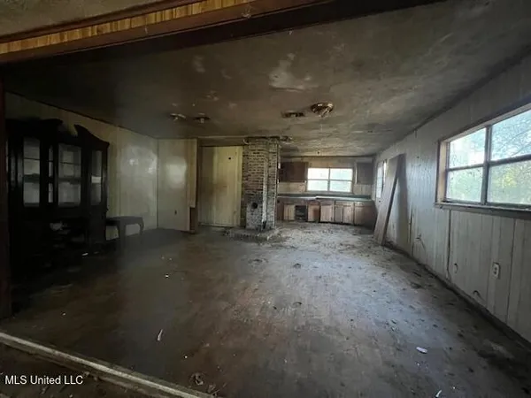 $14,900 | 3913 Highway 51, Canton, MS 39046
