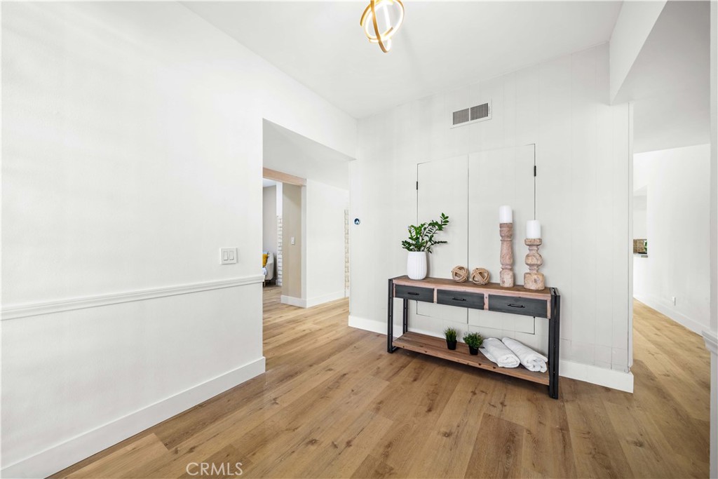 15 Bascom Street Irvine, CA 92612 - Photo 2 of 34