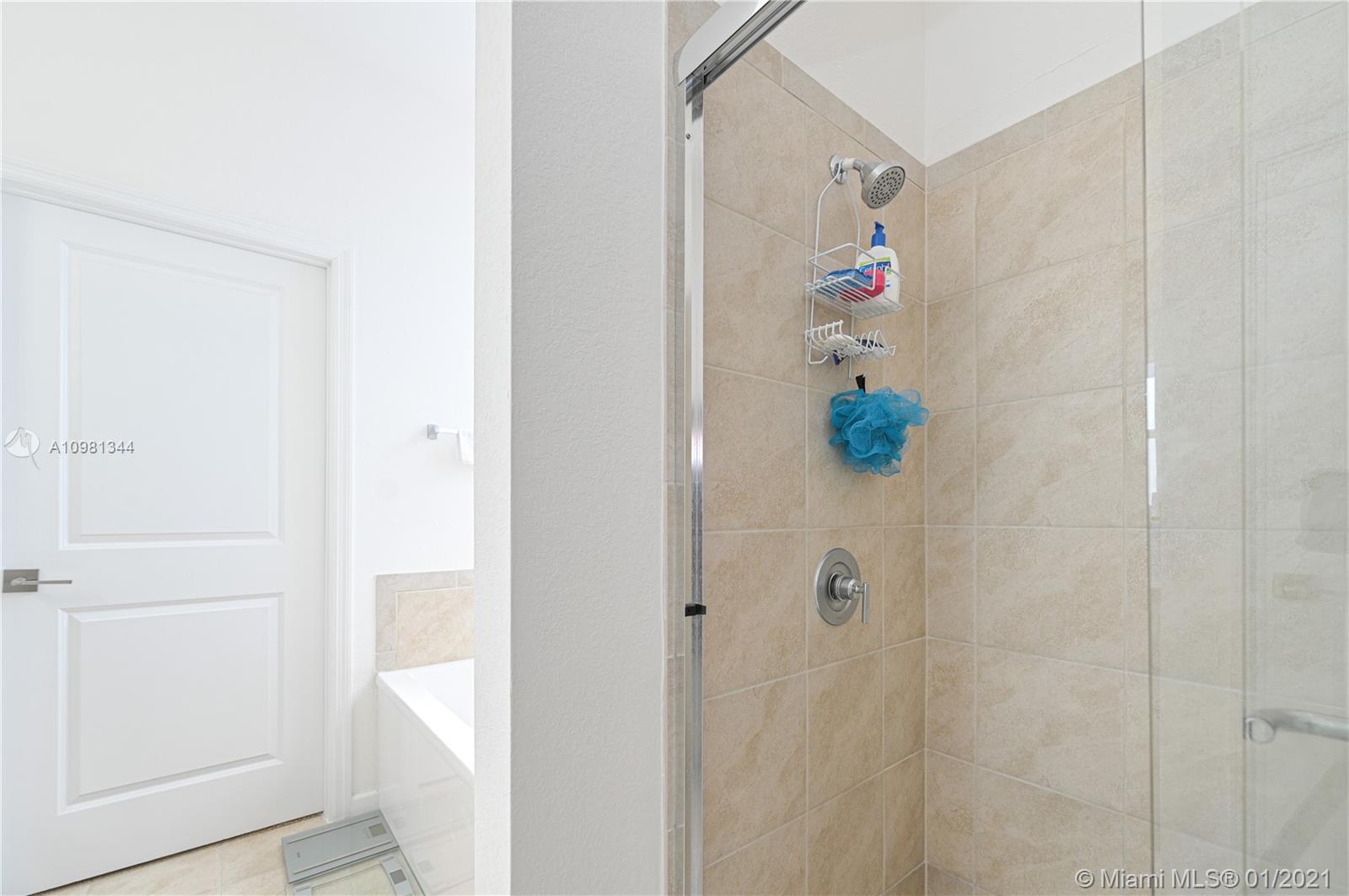 27924 Southwest 133rd Path Homestead, FL 33032 - Photo 15 of 28 Gallery Image 15