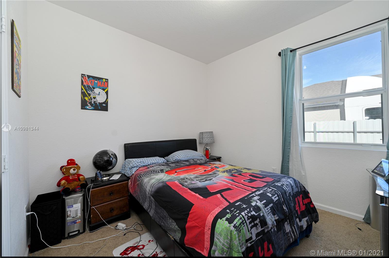 27924 Southwest 133rd Path Homestead, FL 33032 - Photo 3 of 28 Gallery Image 3