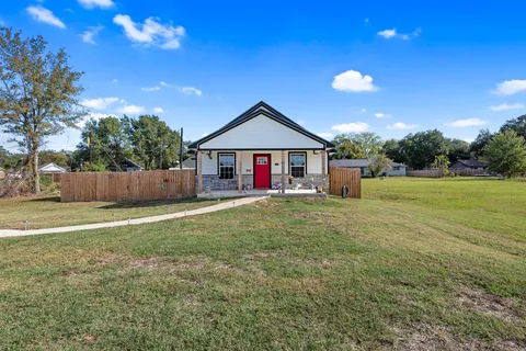 $208,000 | 1713 Pine Street, Hearne, TX 77859