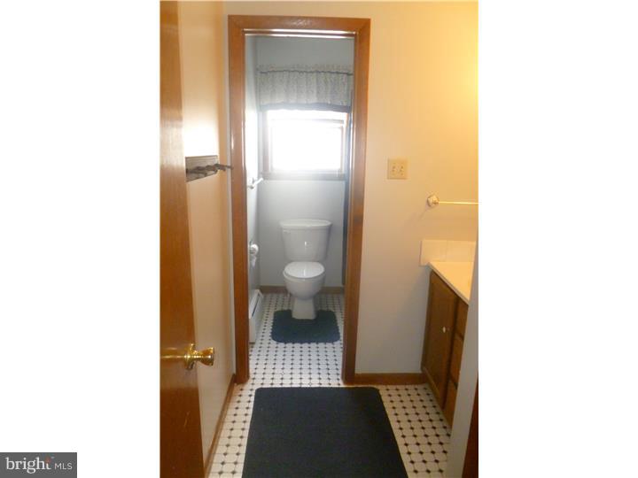320 Ash Road Coatesville, PA 19320 - Photo 17 of 25 Bathroom