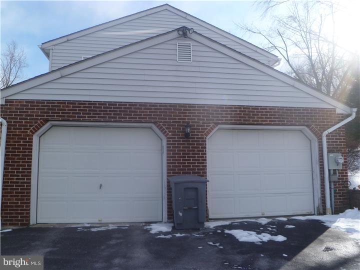 320 Ash Road Coatesville, PA 19320 - Photo 25 of 25 Garage