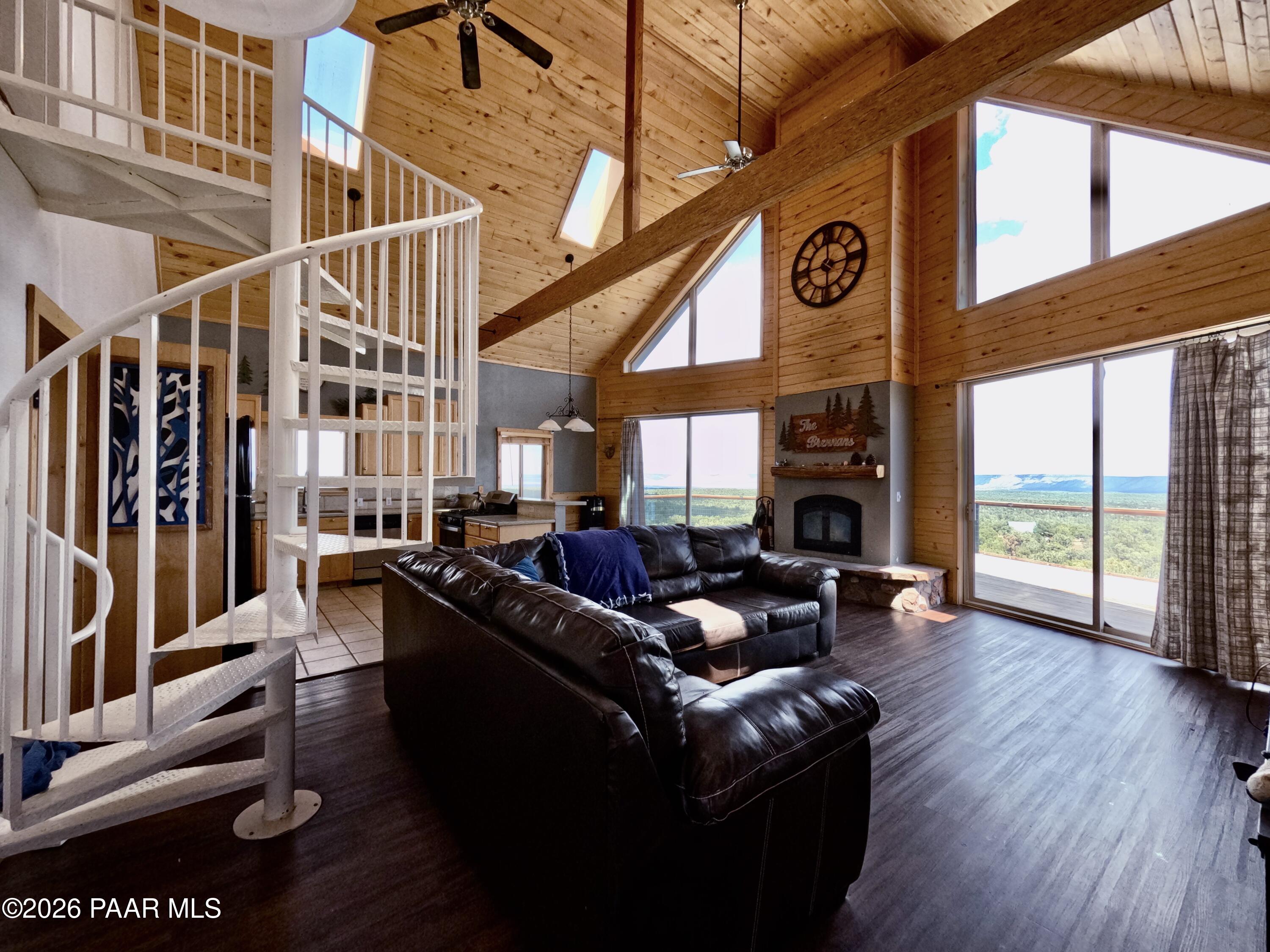 33867 West Whiskey River Road Seligman, AZ 86337 - Photo 2 of 50 Great Room