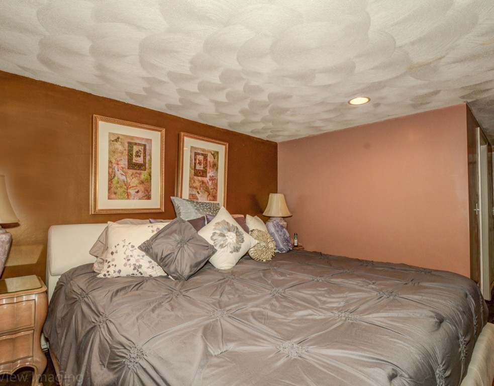 2 Clark Road Bedford, MA 01730 - Photo 21 of 27 Gallery Image 21