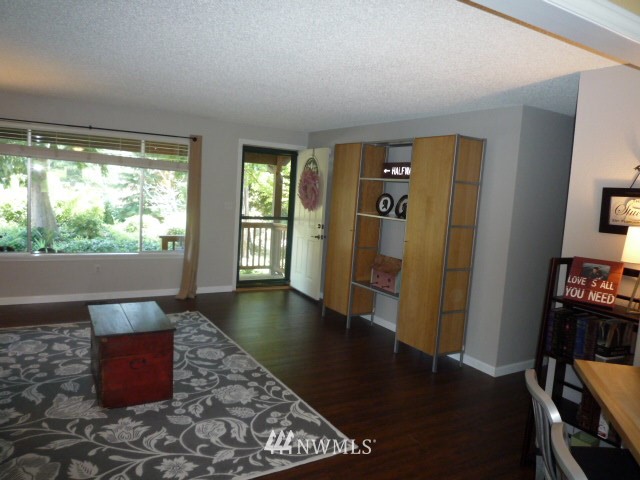 16620 1st Avenue Southeast Bothell, WA 98012 - Photo 2 of 17 Gallery Image 2
