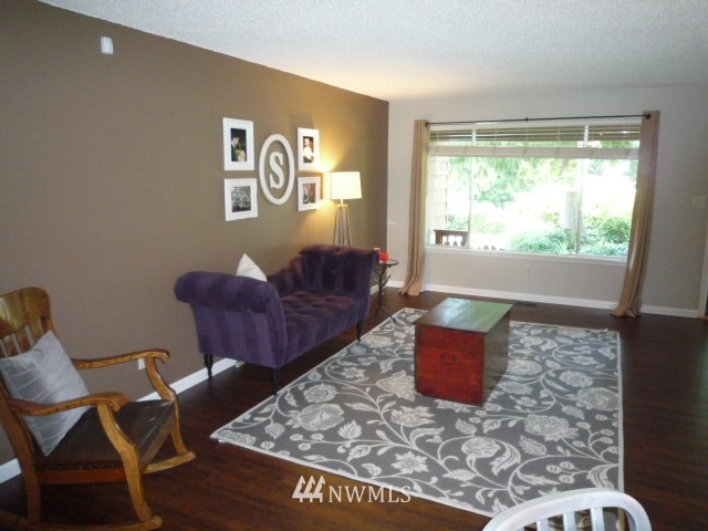 16620 1st Avenue Southeast Bothell, WA 98012 - Photo 3 of 17 Gallery Image 3