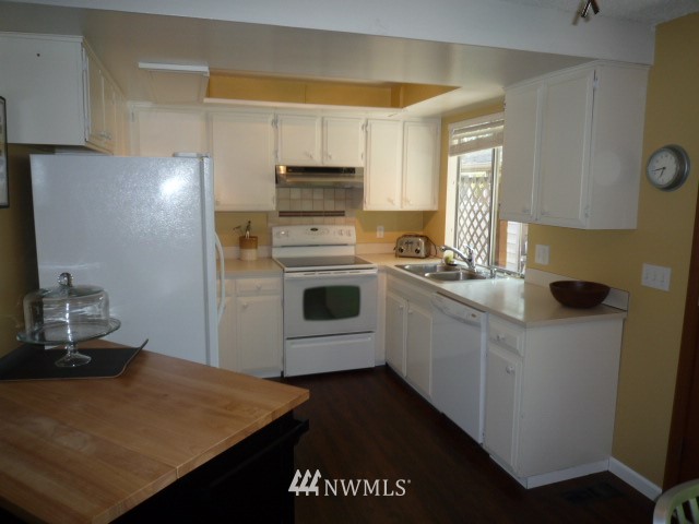 16620 1st Avenue Southeast Bothell, WA 98012 - Photo 5 of 17 Gallery Image 5