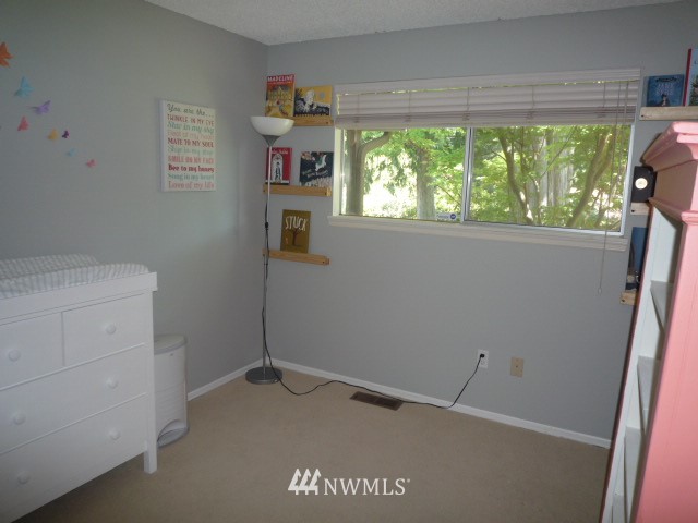 16620 1st Avenue Southeast Bothell, WA 98012 - Photo 10 of 17 Gallery Image 10