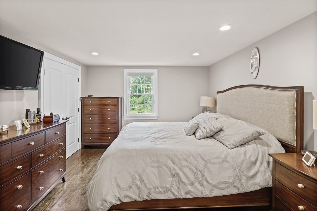 4 Stoneway Lynnfield, MA 01940 - Photo 14 of 27