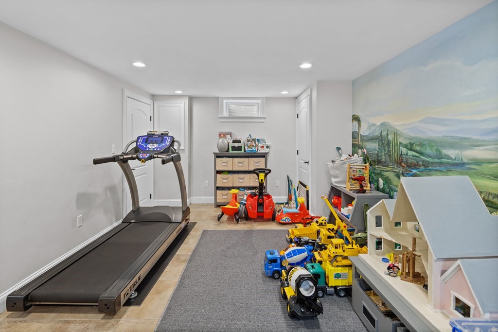 4 Stoneway Lynnfield, MA 01940 - Photo 22 of 27