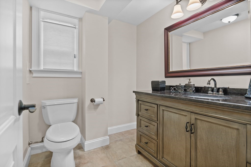 4 Stoneway Lynnfield, MA 01940 - Photo 23 of 27