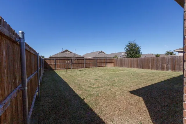 a view of a tennis court