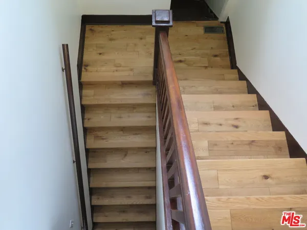 $10,250 | 1922 Taft Avenue, Los Angeles, CA 90068