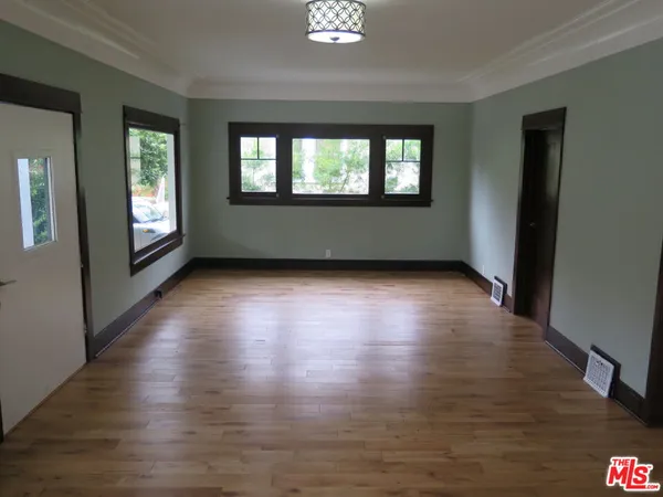 $10,250 | 1922 Taft Avenue, Los Angeles, CA 90068