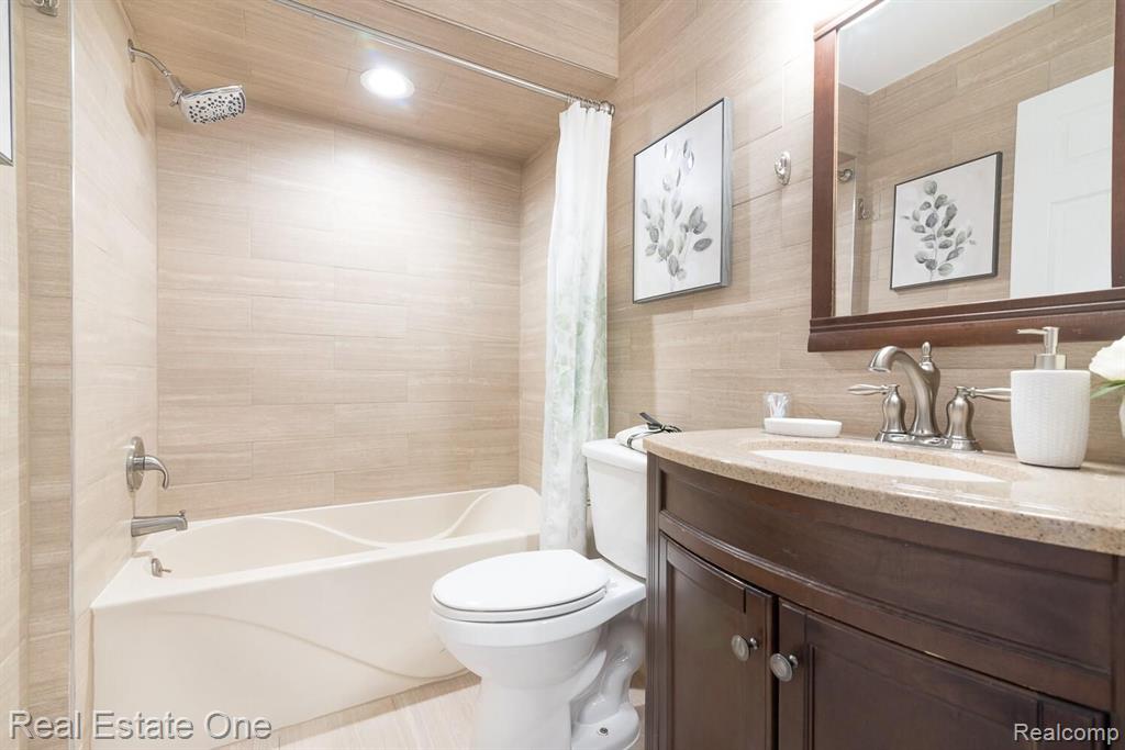 4225 Schaefer Road Dearborn, MI 48126 - Photo 12 of 21