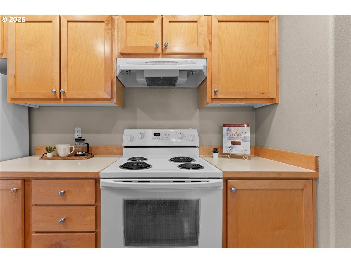 15210 Southwest Sparrow Loop, Unit 105 Beaverton, OR 97007 - Photo 16 of 47