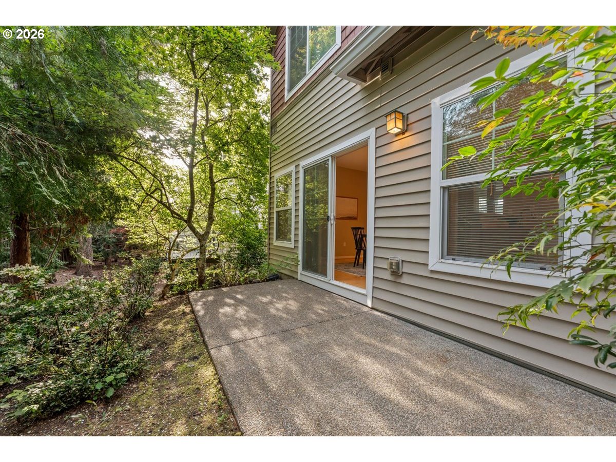 15210 Southwest Sparrow Loop, Unit 105 Beaverton, OR 97007 - Photo 23 of 47
