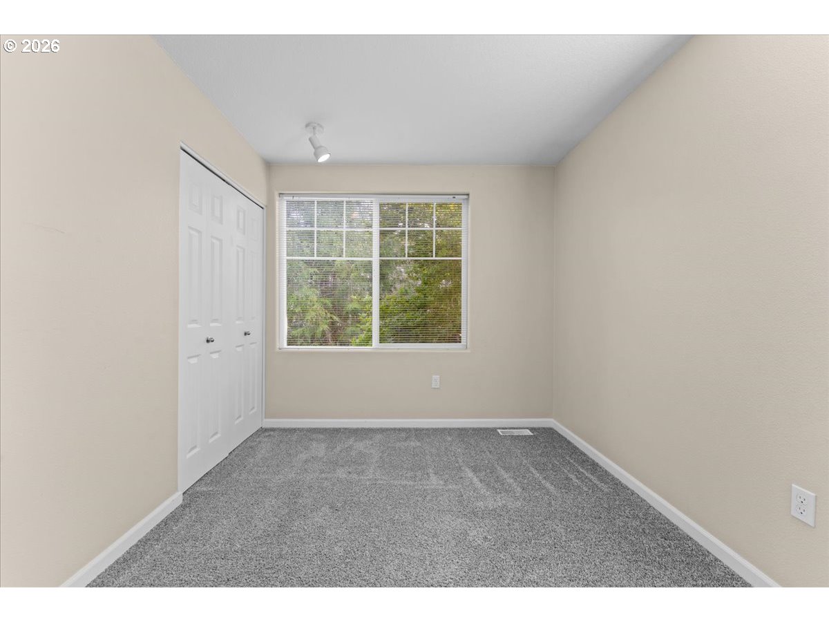 15210 Southwest Sparrow Loop, Unit 105 Beaverton, OR 97007 - Photo 34 of 47