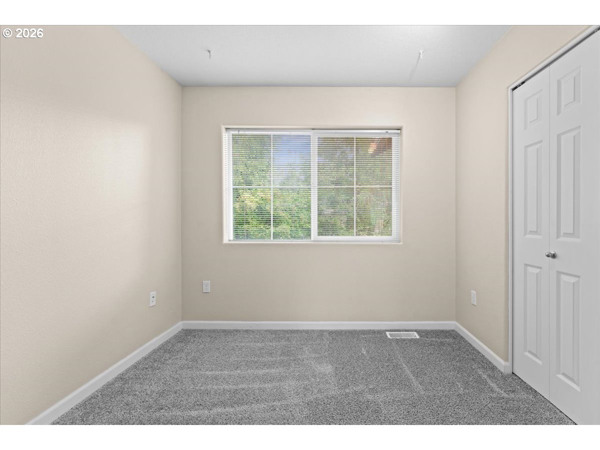 15210 Southwest Sparrow Loop, Unit 105 Beaverton, OR 97007 - Photo 36 of 47