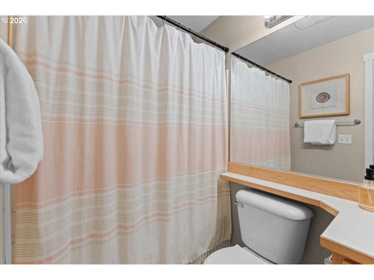 15210 Southwest Sparrow Loop, Unit 105 Beaverton, OR 97007 - Photo 38 of 47