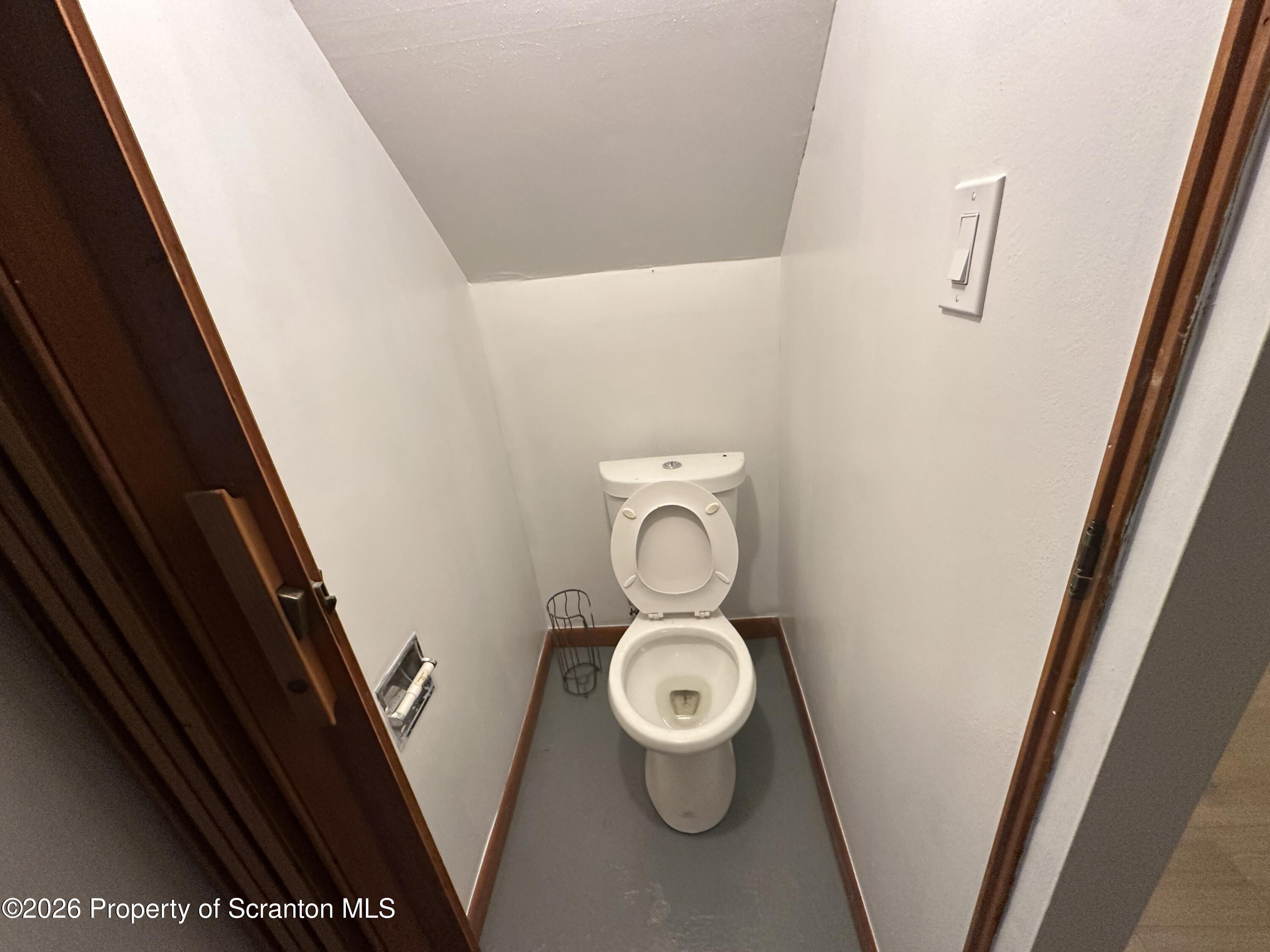 720 Delaware Street Forest City, PA 18421 - Photo 12 of 26 IMG_7227