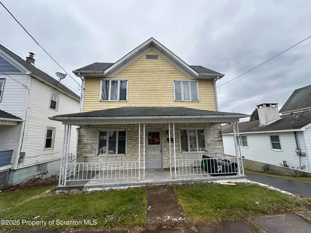 $140,000 | 720 Delaware Street, Forest City, PA 18421