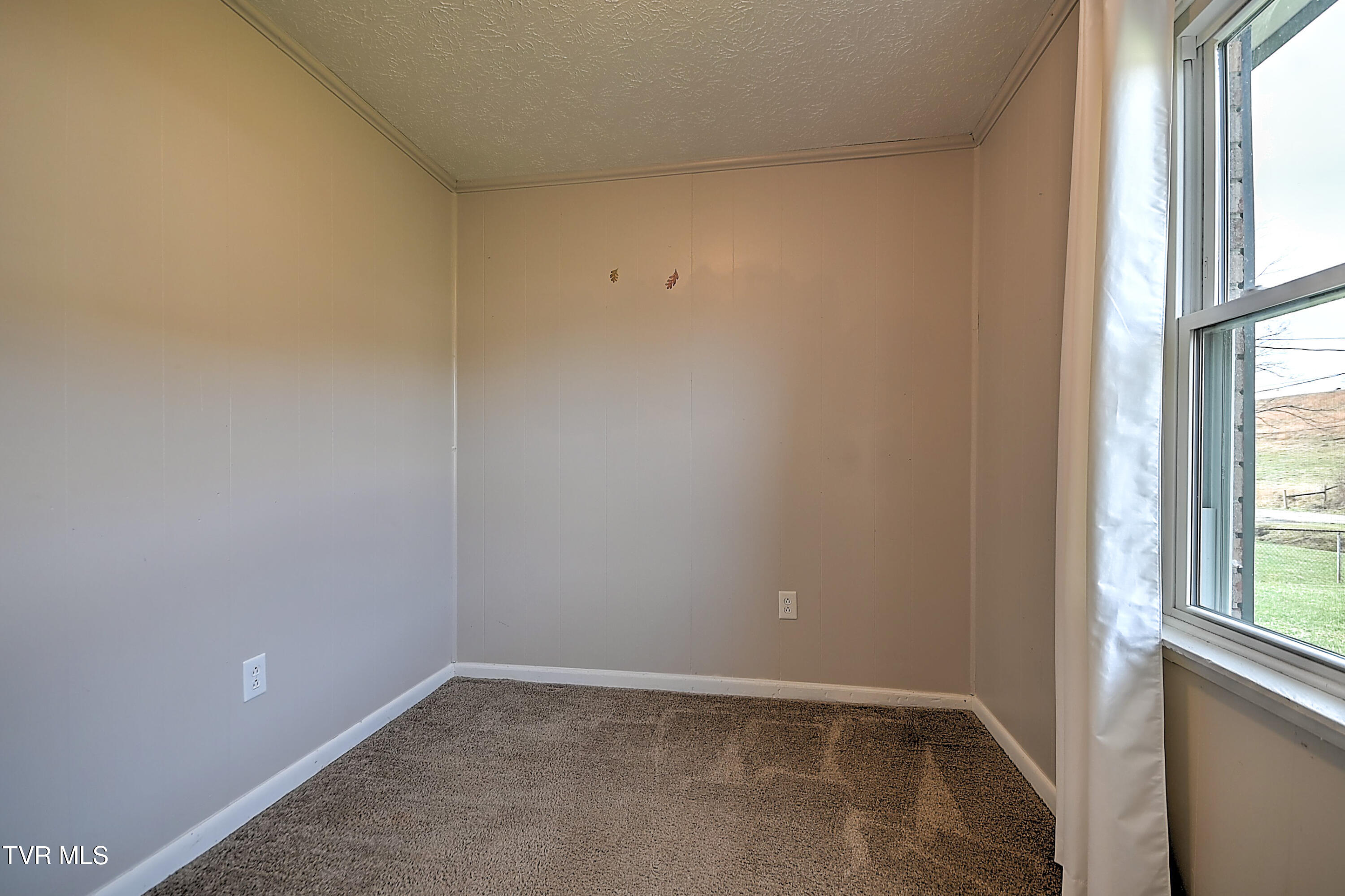 8796 Rich Valley Road Bristol, VA 24202 - Photo 23 of 33 8796 Rich Valley CS-17