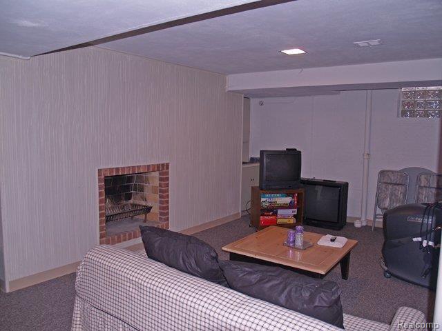 33 Edgemere Road Grosse Pointe, MI 48236 - Photo 22 of 25 Rec Room