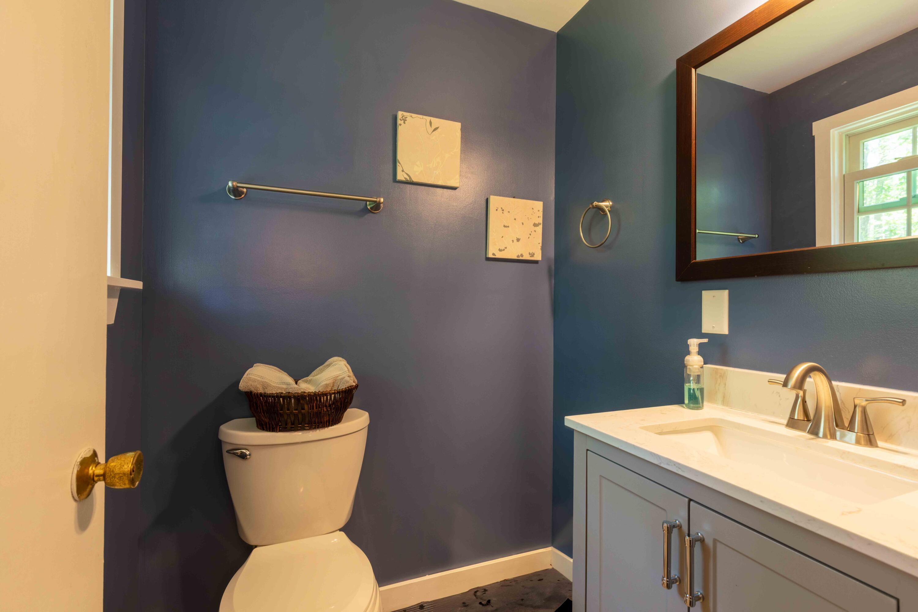188 Boothbay Road Edgecomb, ME 04556 - Photo 19 of 38 188-Boothbay-Road-HalfBA